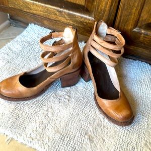 Freebird Randi size 7.